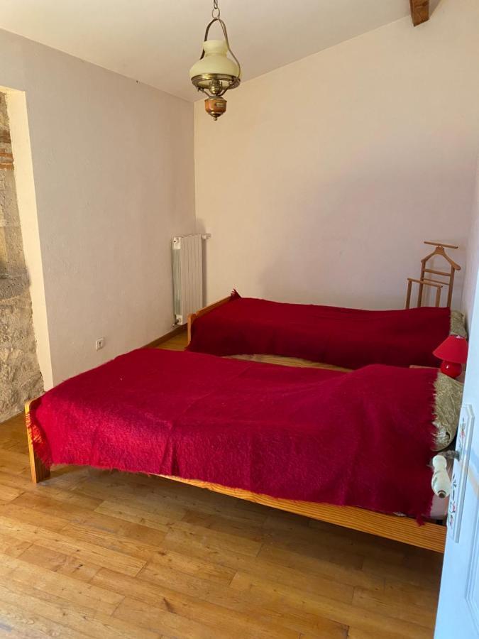 Chez Sophie - Gite Et Gite Equestre Clermont-Dessous Exterior photo