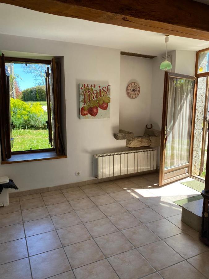 Chez Sophie - Gite Et Gite Equestre Clermont-Dessous Exterior photo
